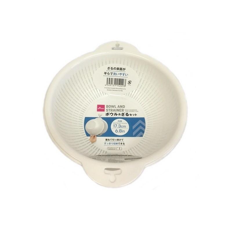 Bowl and Strainer Middle