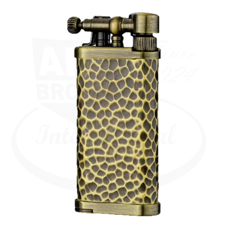IM Corona 64 Old Boy Hammered Pipe Lighter